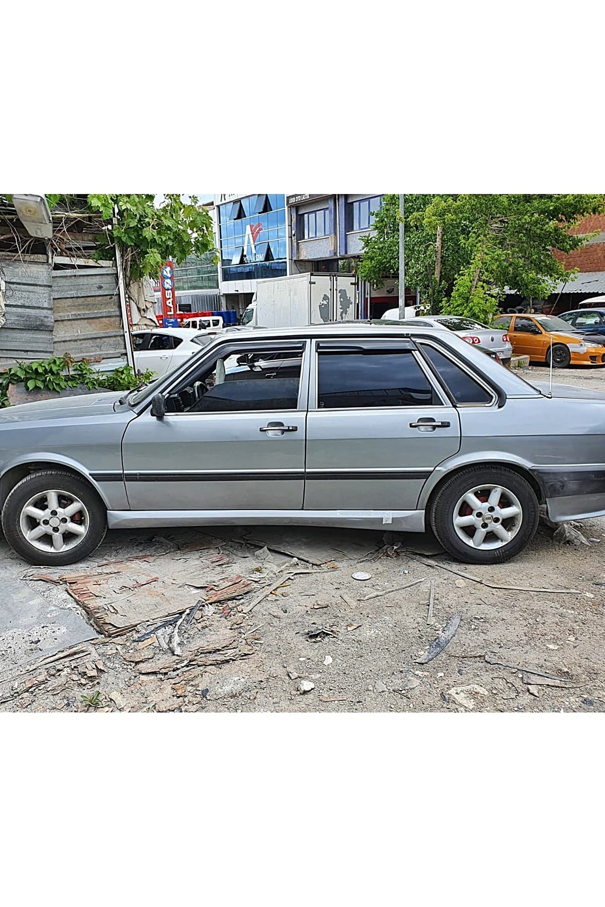 AUDİ 80 MARŞPİYEL 1981 - 1985 - FİBERGLASS - BOYASIZ